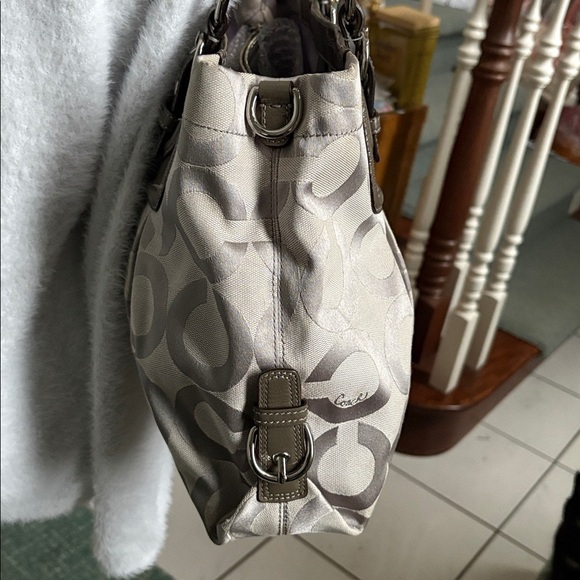 Coach Ashley satchel shoulder bag
Monogram canvas light gray / dark gray EUC - Picture 5 of 17